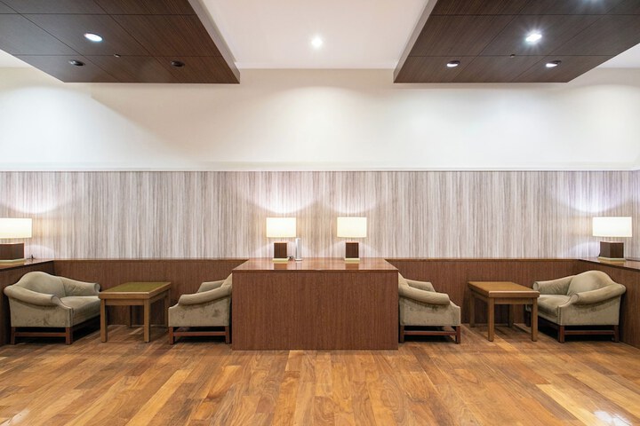 Hotel Interior 8 of 129