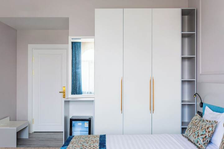 Room 20 of 26