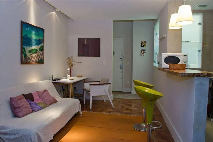 Room 9 of 9