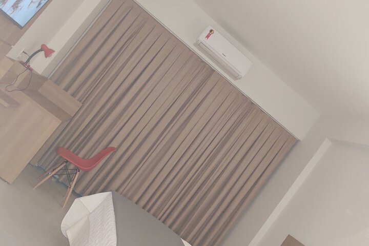 Room 4 of 29