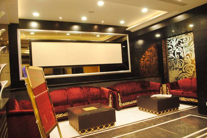 Hotel Interior 10 of 33