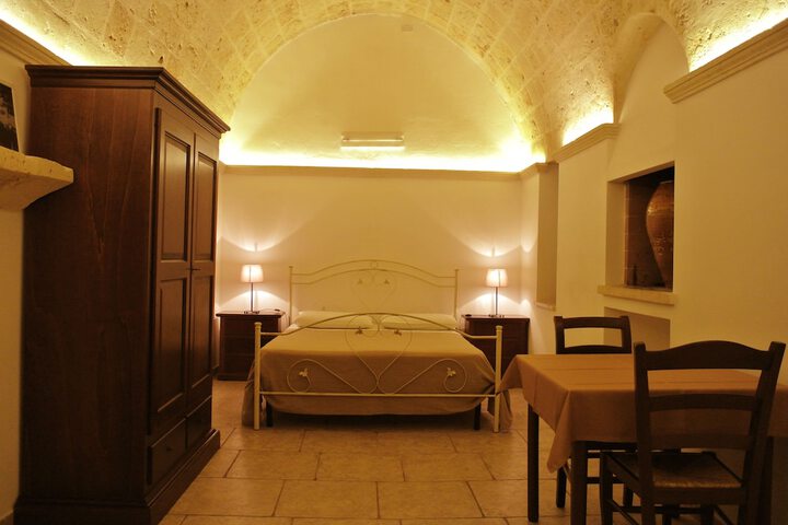Room 16 of 42
