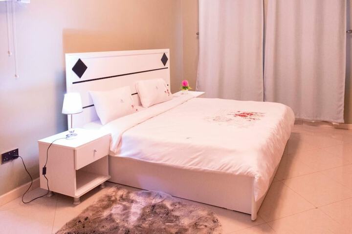 Room 18 of 48
