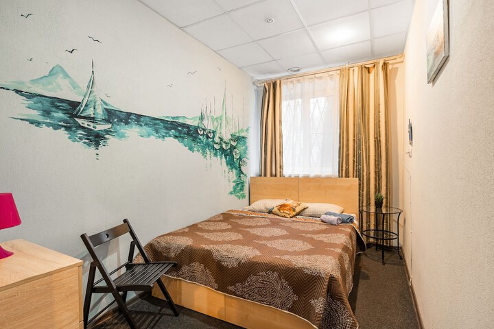 Room 8 of 19