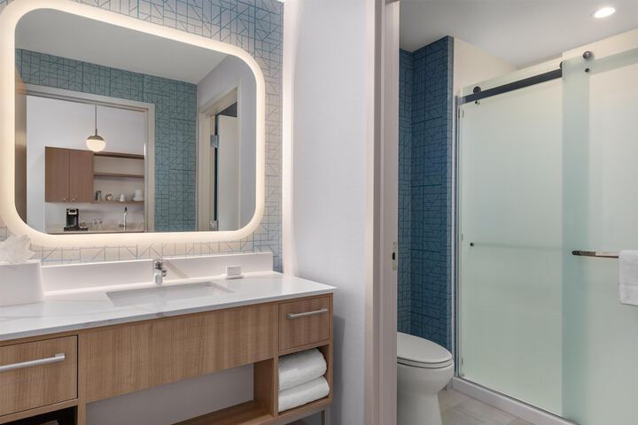 Bathroom shower