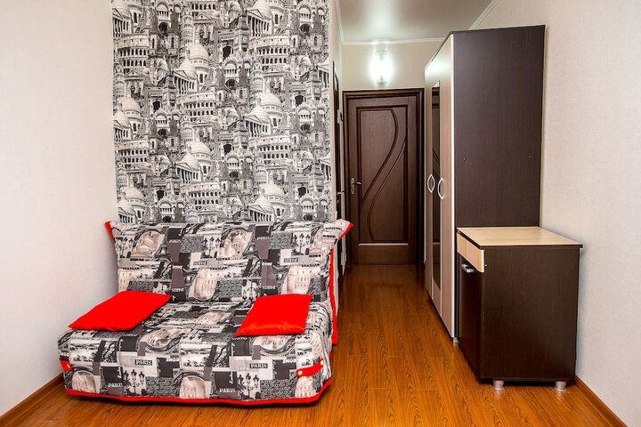 Room 48 of 95