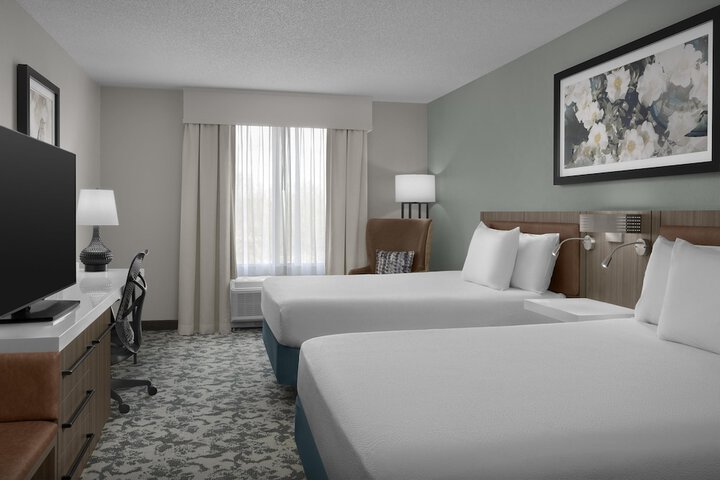 Room 14 of 38