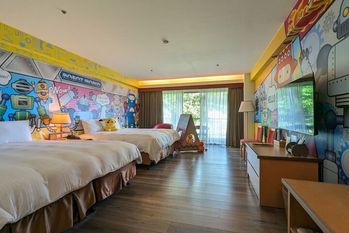 Room 18 of 90