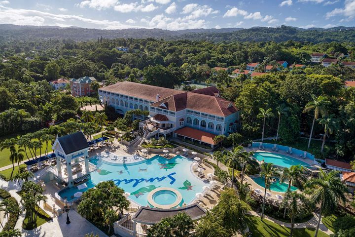 Exterior of Sandals Ochi - ALL INCLUSIVE Adults Only