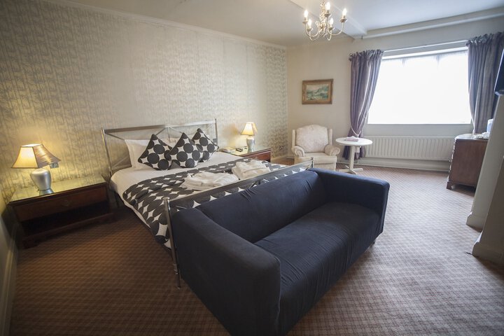 Room 16 of 85