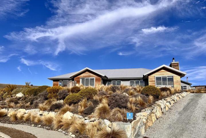 Exterior of Number 8 - Lake Tekapo