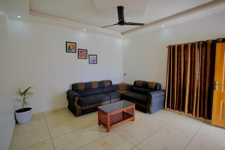 Room 10 of 35