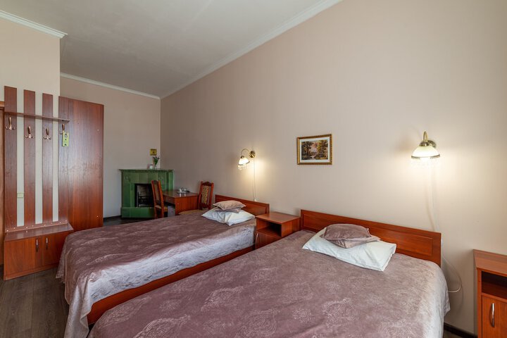 Room 158 of 176