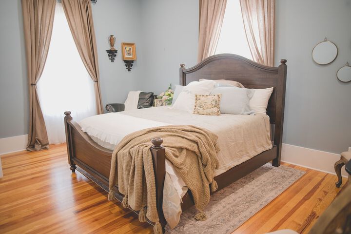 Room 2 of 52