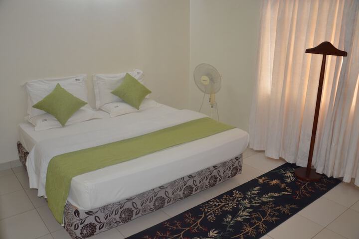 Room 4 of 31