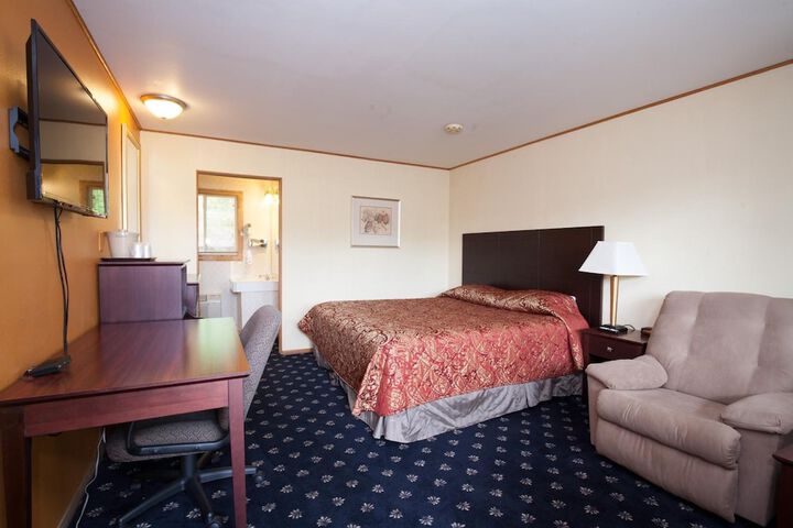 Room 10 of 25