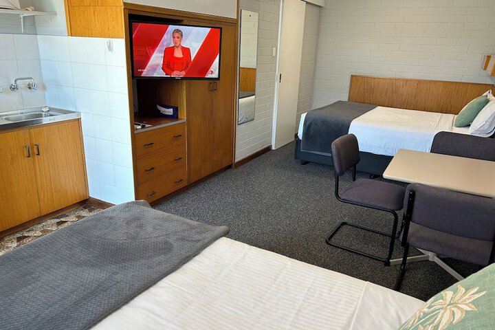 Room 19 of 65