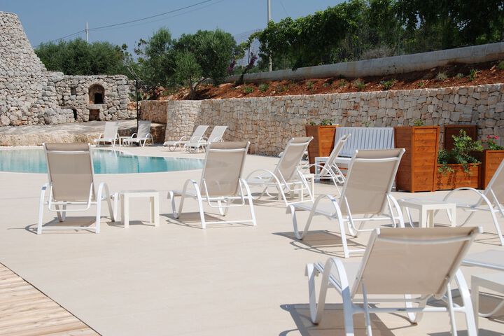 Hotel with Pool