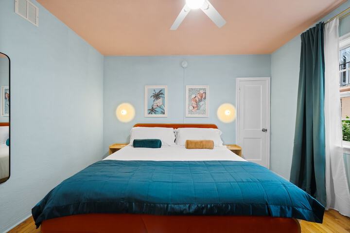 Room 38 of 136