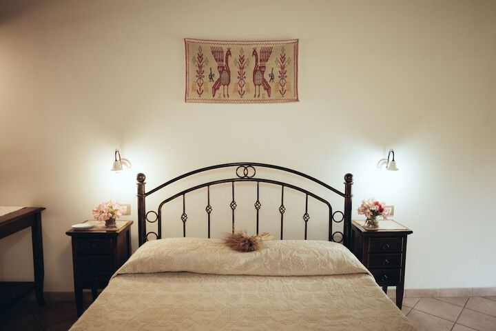 Room 2 of 90