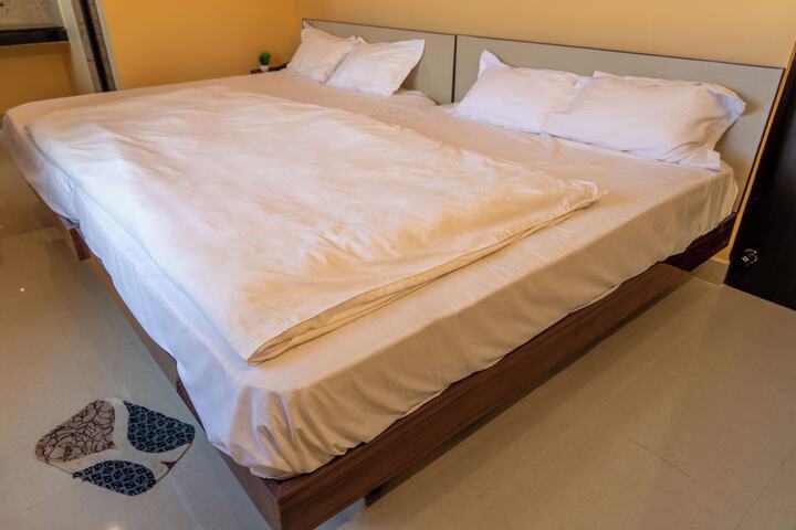Room 7 of 17