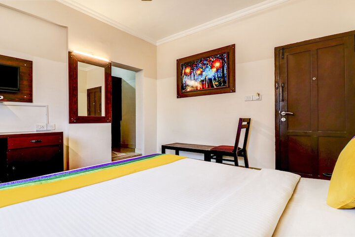 Room 15 of 49