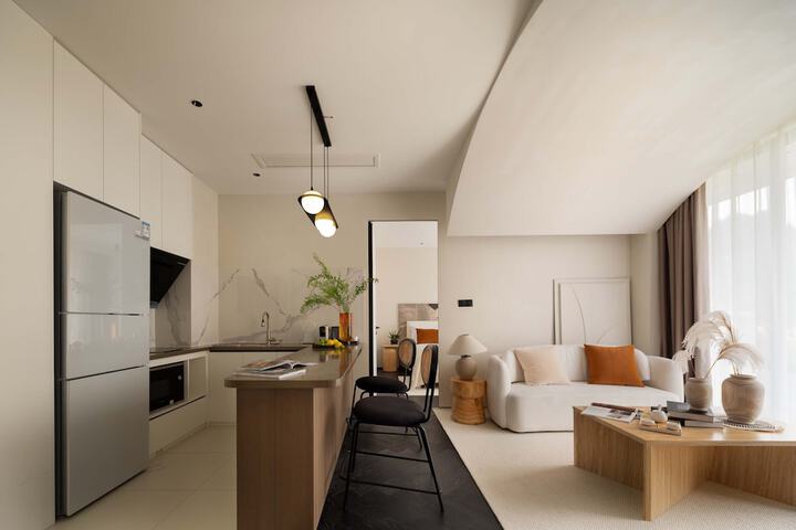 Room 52 of 110