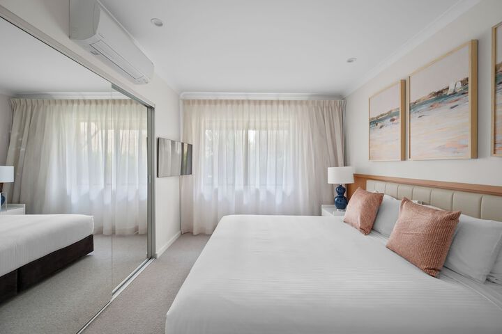 Room 6 of 95