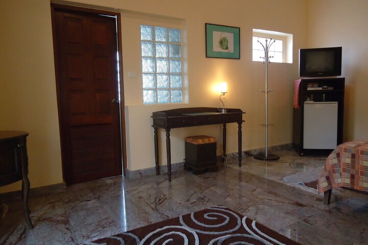 Room 4 of 53