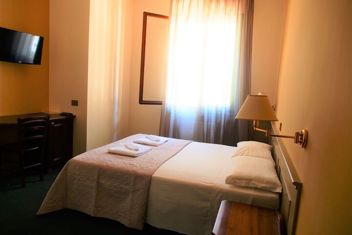 Room 13 of 54