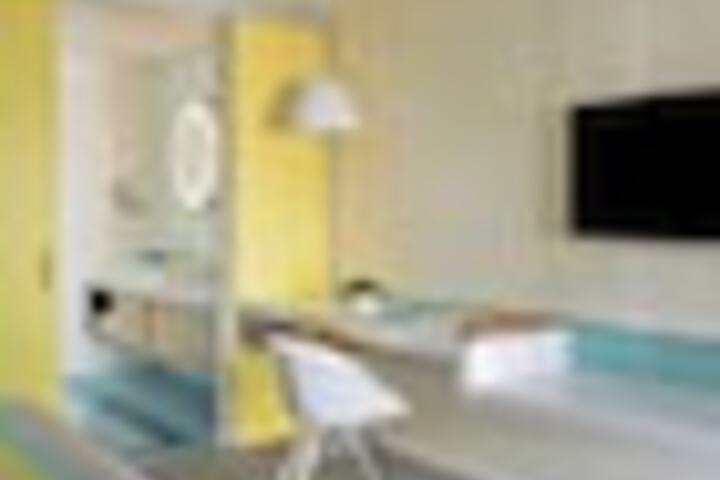 Room 80 of 255
