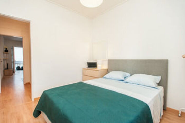 Room 33 of 121