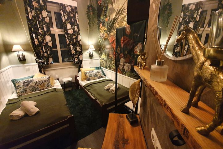 Room 35 of 94