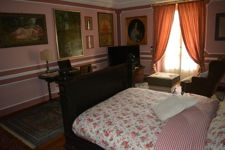 Room 9 of 55