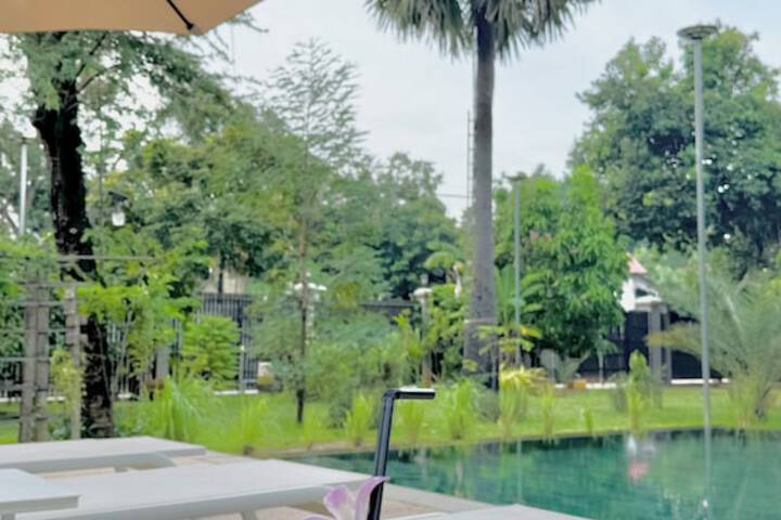 Pool 56 of 76