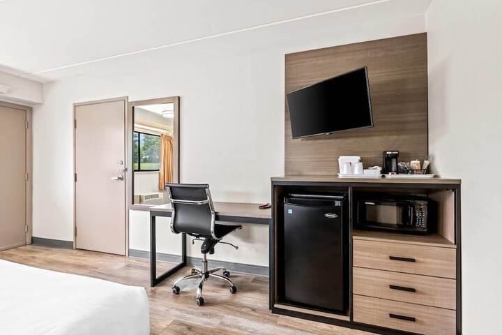 Room 29 of 40
