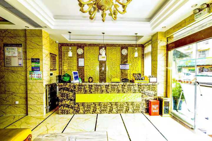 Yuanling Grand Hyatt Hotel
