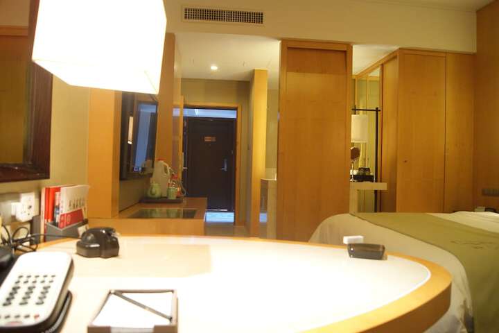 Room 15 of 26