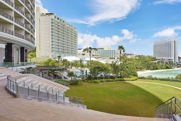 Hotel Exterior 53 of 59