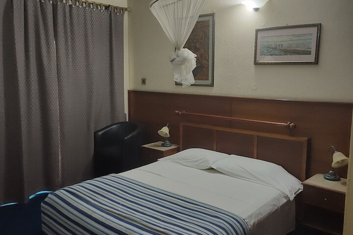 Room 16 of 51