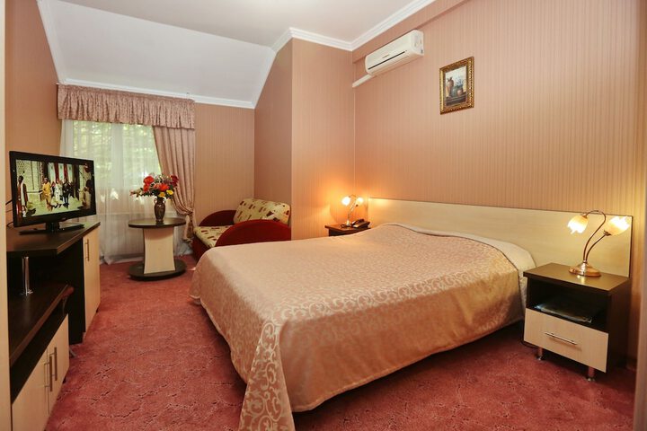 Room 14 of 24