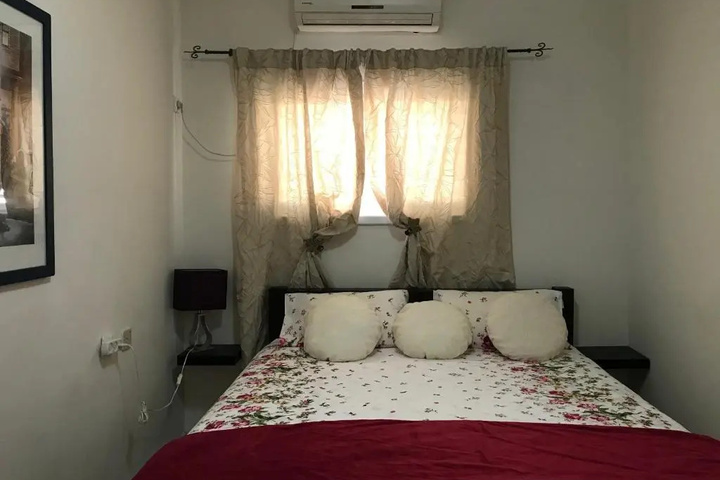 Room 2 of 12