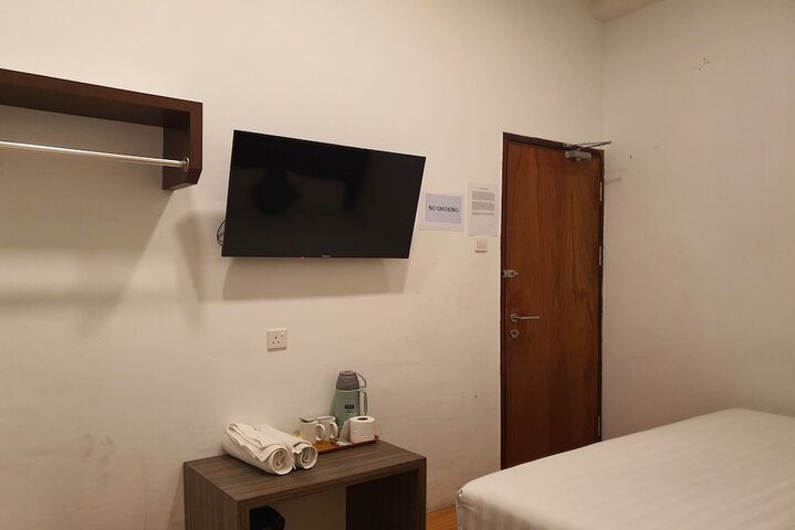 Room 21 of 35