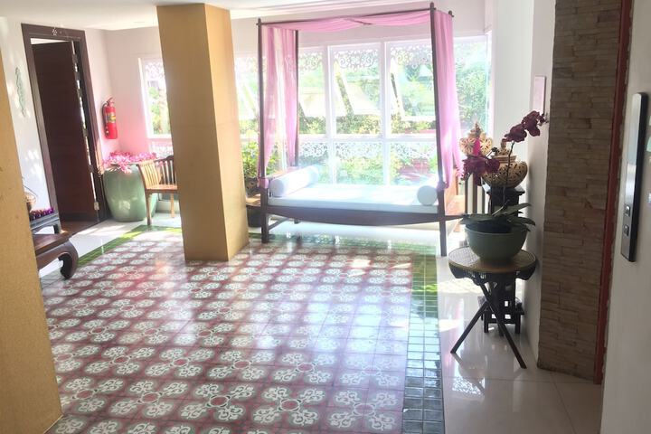 Hotel Interior 73 of 115