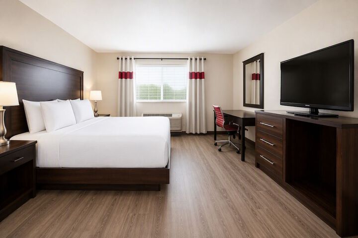Room 8 of 27