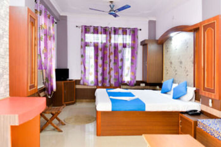 Room 15 of 29