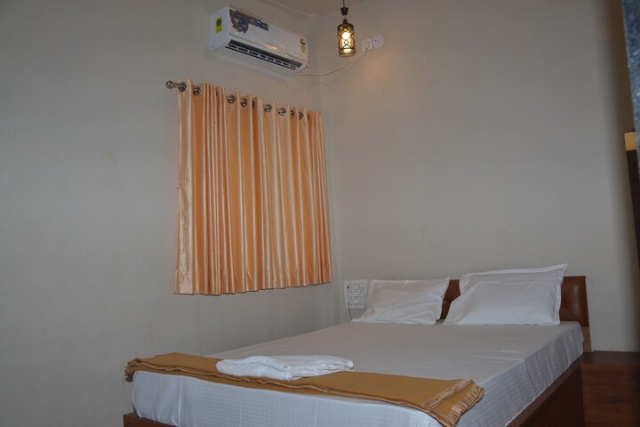 Room 5 of 39