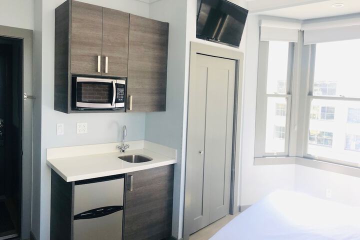 Private kitchenette