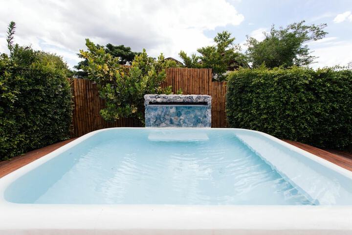 Pool 37 of 64