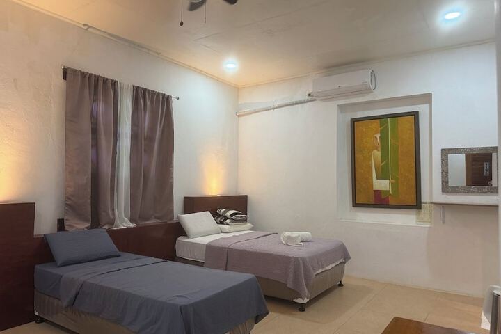 Room 10 of 23
